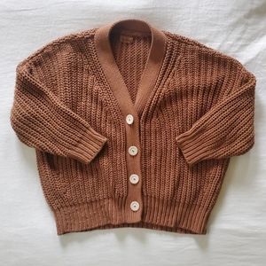 Babaa Cardigan No 18 in Tonka Bean